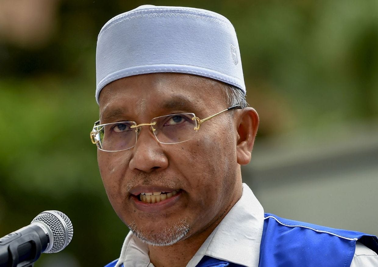 Removal of Jakim's LBGTQ conversion app from Google Play Store is 'unfortunate', says Idris Ahmad | The Star Removal of Jakim's LBGTQ conversion app from Google Play Store is 'unfortunate', says Idris Ahmad | The Star