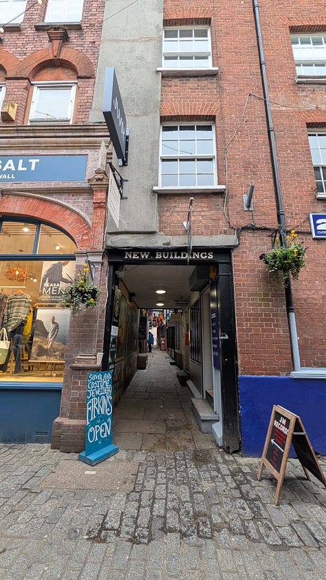 City alleys and streets in Exeter