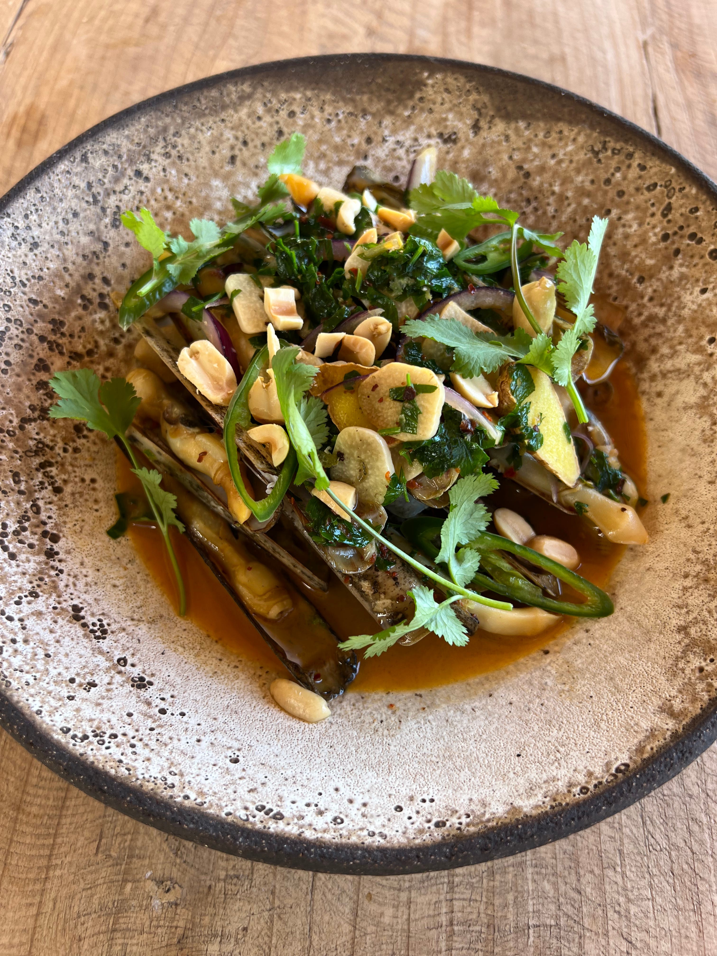 Listen to Premiere: Daniel T - All Thai'd Up(Edit) [Razor-N-Tape] by  Magnetic Magazine in Favorite EDM Tracks #49 playlist online for free on  SoundCloud, image size:3024x4032