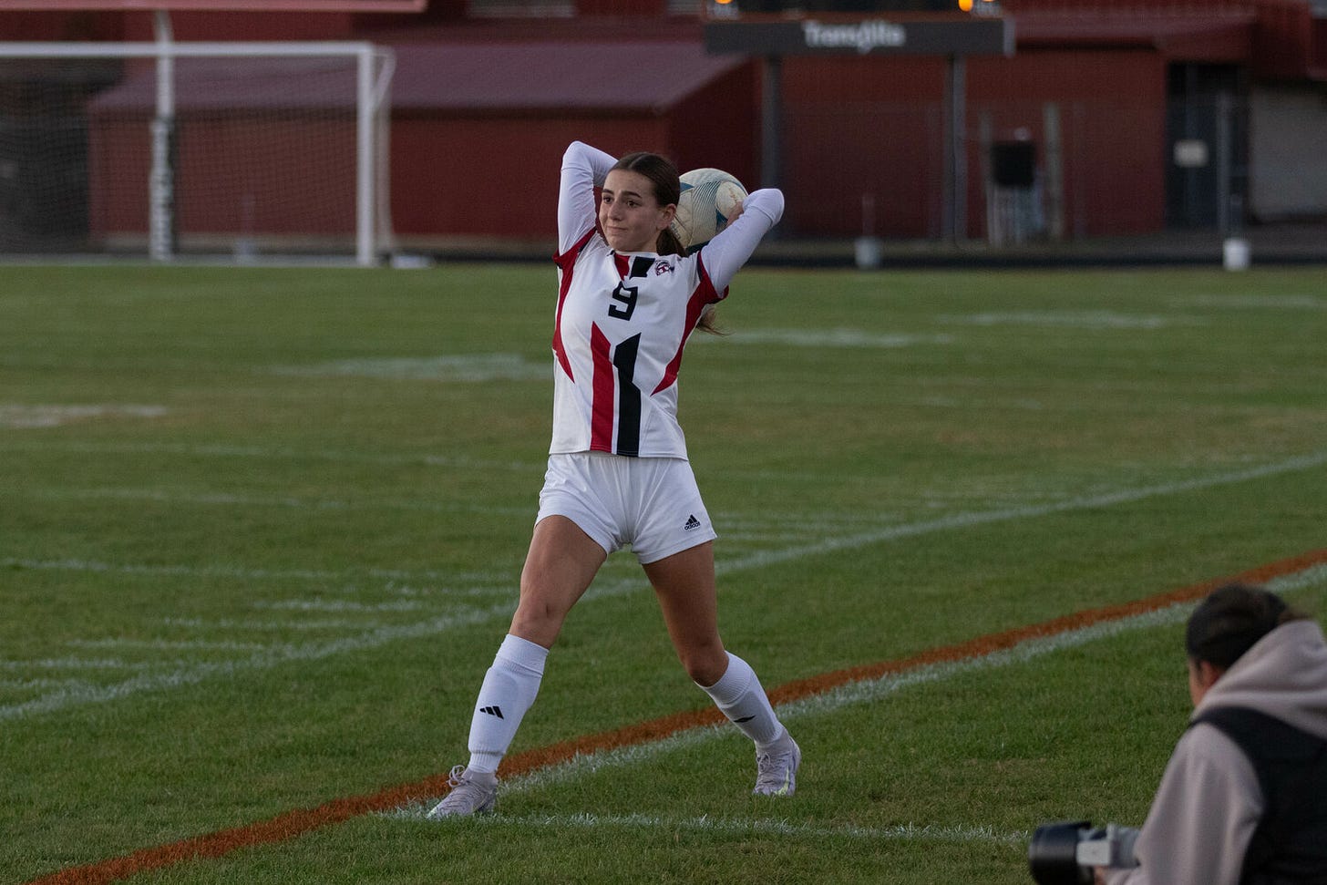 Toledo's Zaya Norberg throws the ball in during Toledo and Napavine's draw in Napavine on Oct. 13. Toledo's Zaya Norberg throws the ball in during Toledo and Napavine's draw in Napavine on Oct. 13.