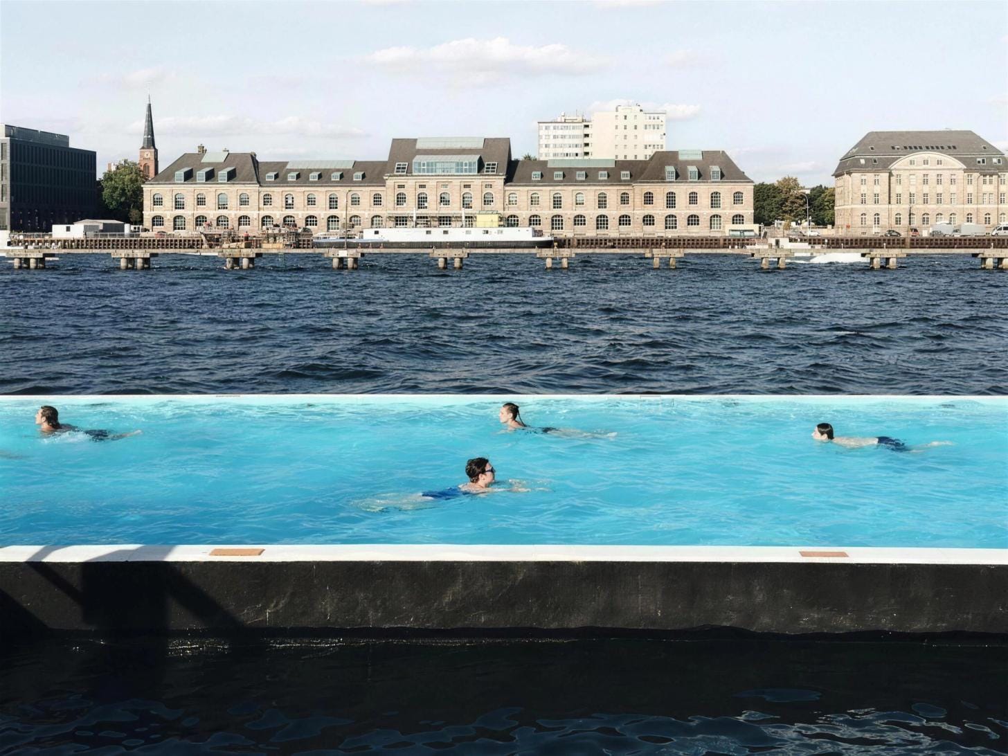Badeschiff Badeschiff
