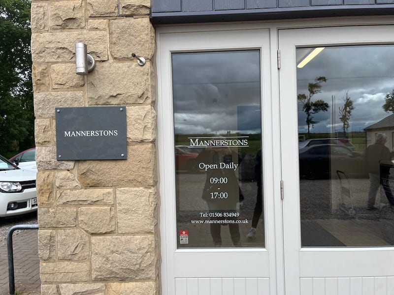 2025-6-24 Lunch stop at Mannerstons, photo by author
