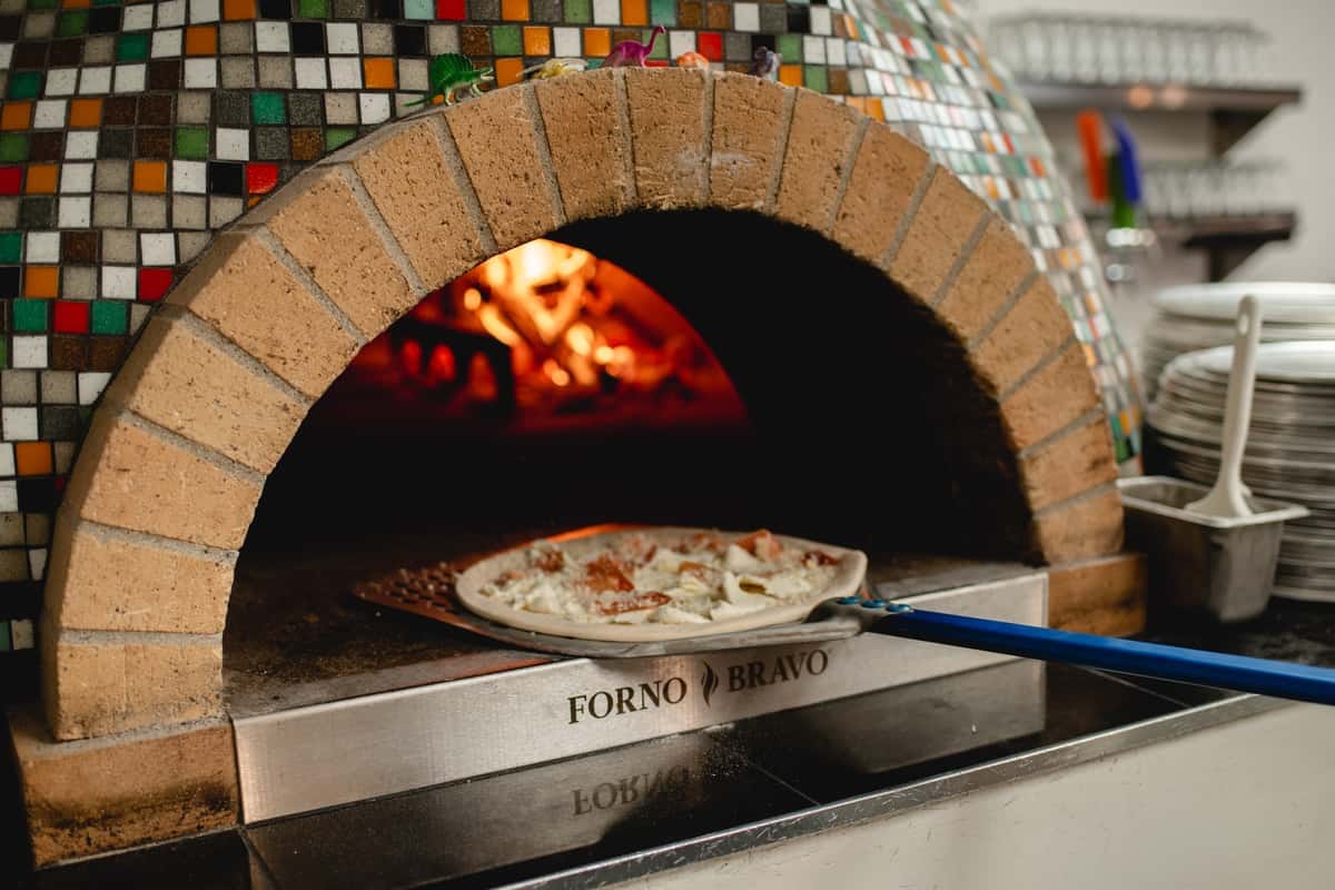 About - MOZZ ARTISAN PIZZA - Pizza Restaurant in UT