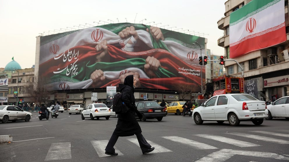 Iran protests: US sanctioning Iranian officials over 'brutal crackdown' -  ABC News