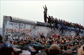 See the Berlin Wall fall 30 years ago | CNN