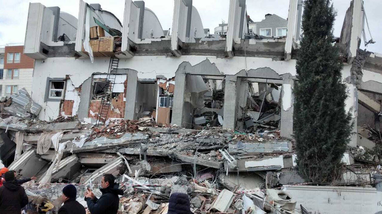 65 kişinin öldüğü Sueda Kent Sitesi dosyasında tutuklu sanık yok