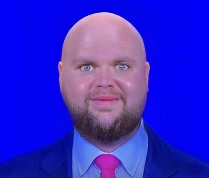 Tourist Denied US Entry After ICE Found JD Vance Meme on His ...