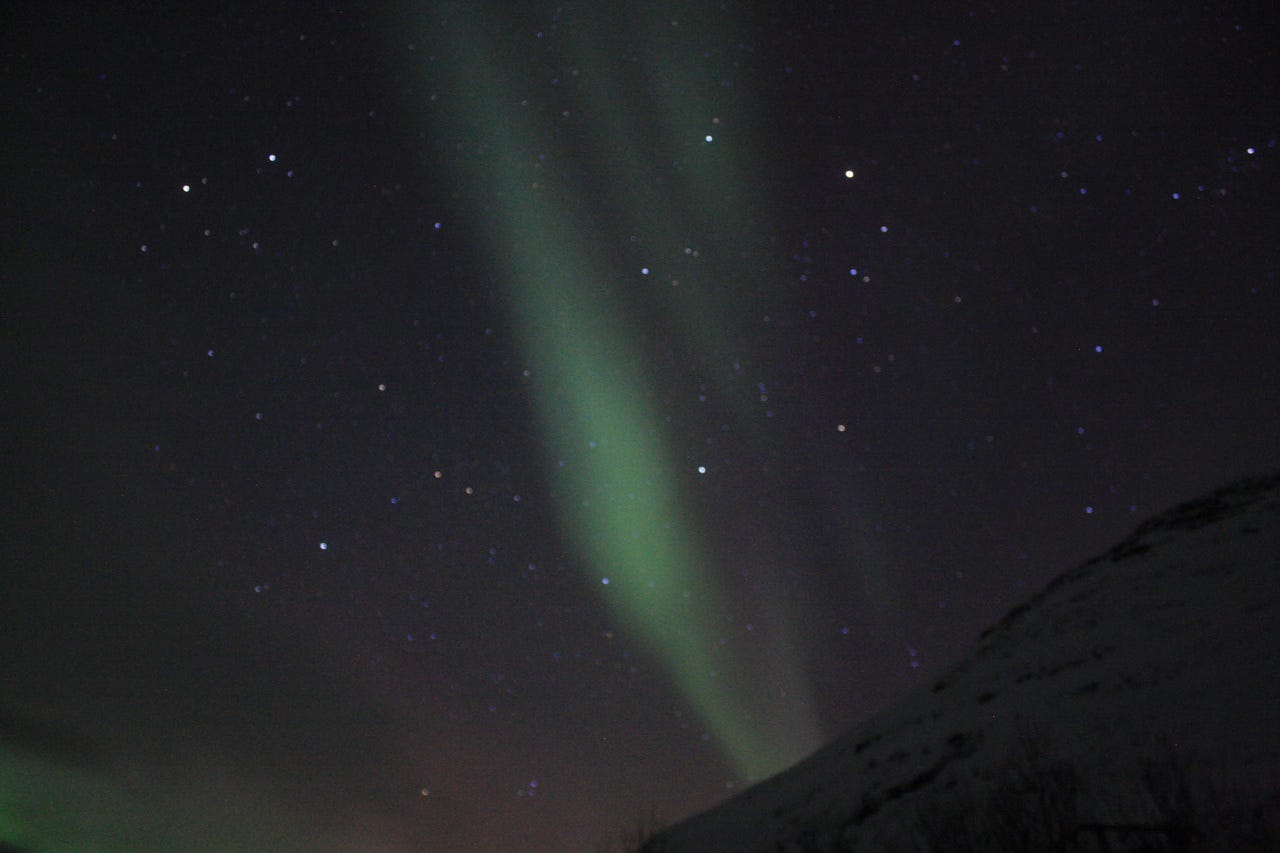 Starts, northern lights and a mountain