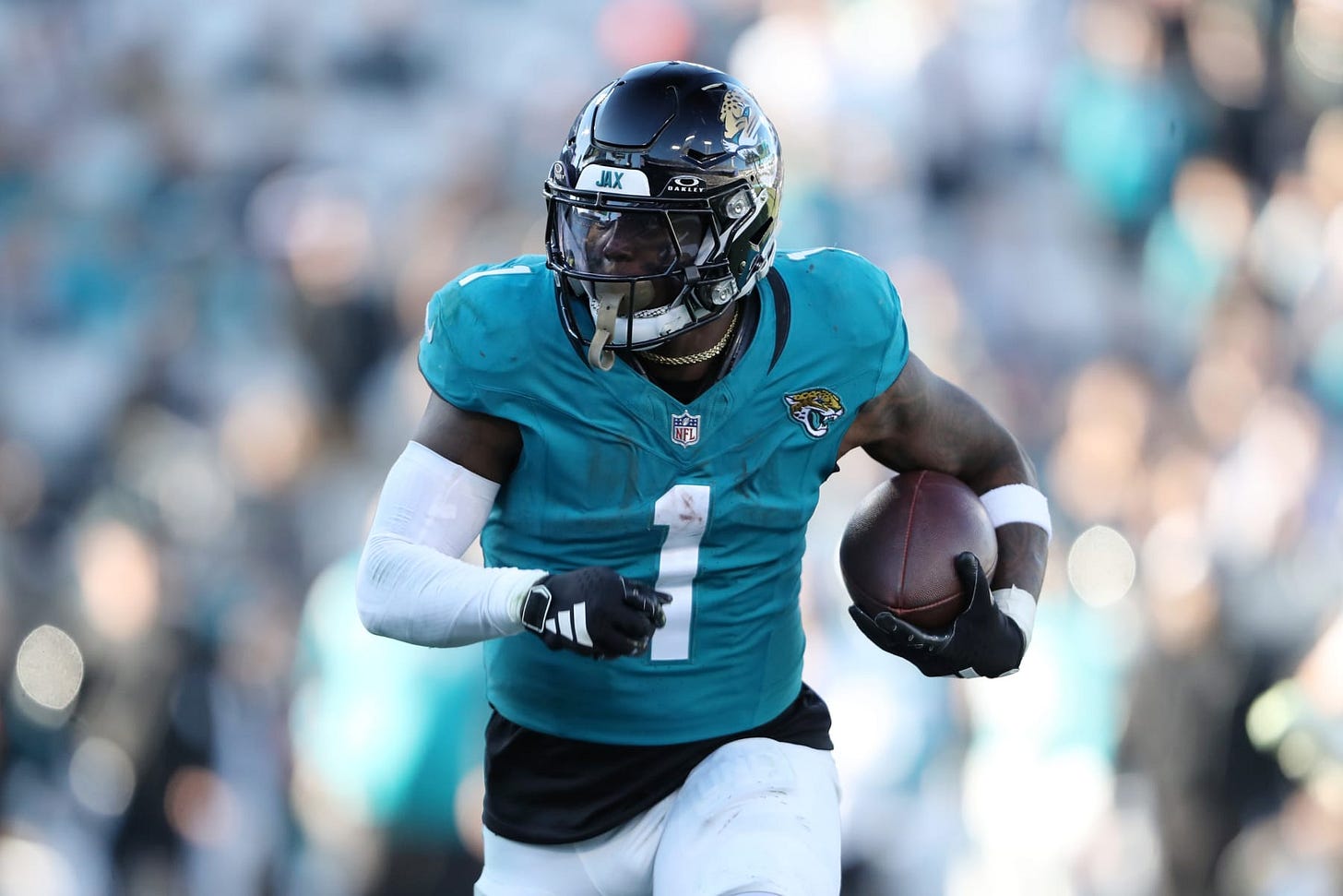 Fantasy Alert: Travis Etienne Jr., Jags HC Expect Better 2024 Despite  Reducing Load