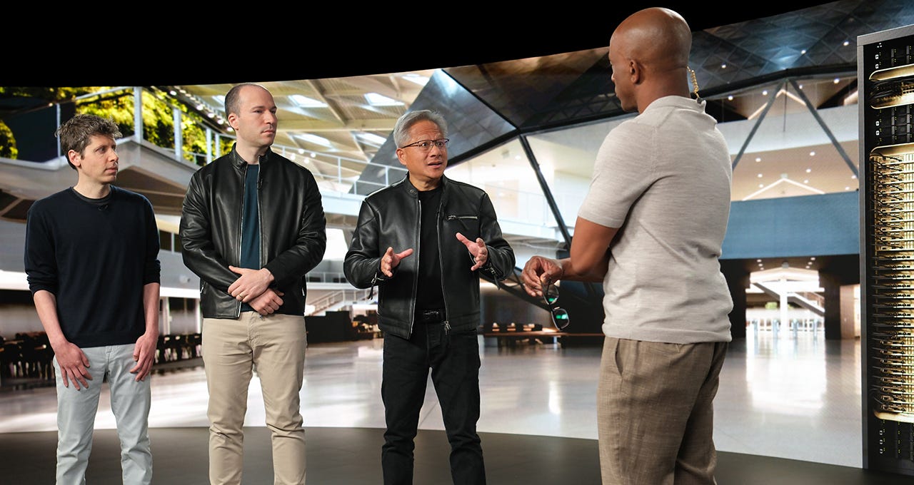 Giám đốc điều hành NVIDIA Jensen Huang, Giám đốc điều hành OpenAI Sam Altman và Chủ tịch OpenAI Greg Brockman đã mô tả mối quan hệ đối tác chiến lược mới nhằm thúc đẩy sự phát triển của OpenAI