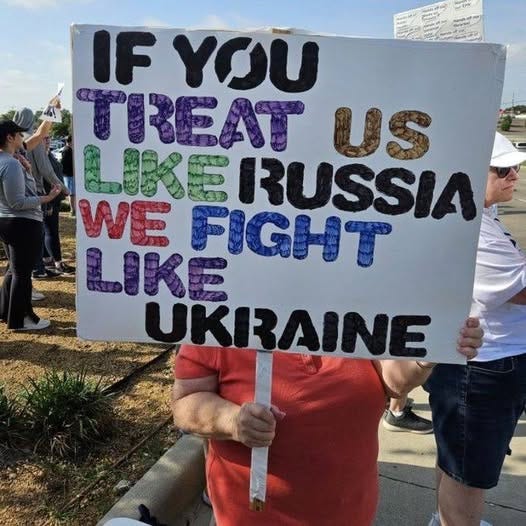 No photo description available.