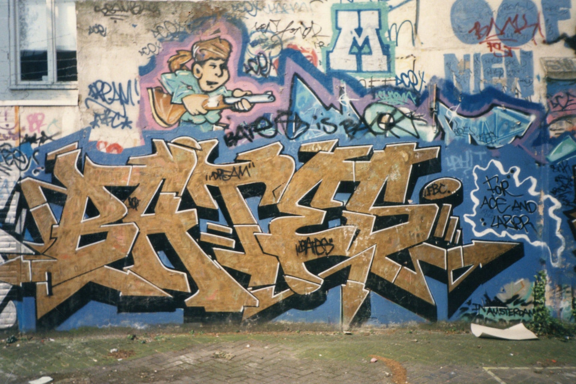 No photo description available.