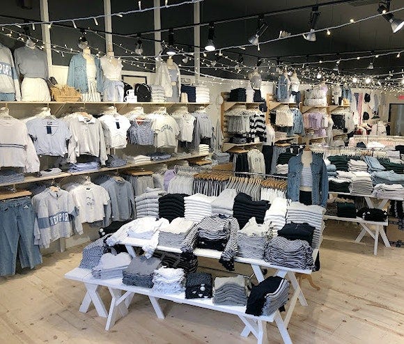 Bridgeport Village ::: Brandy Melville