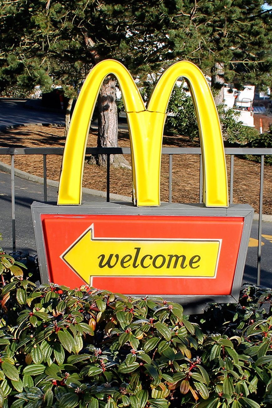 Burglar escapes from Poulsbo McDonald's with undisclosed amount of ...