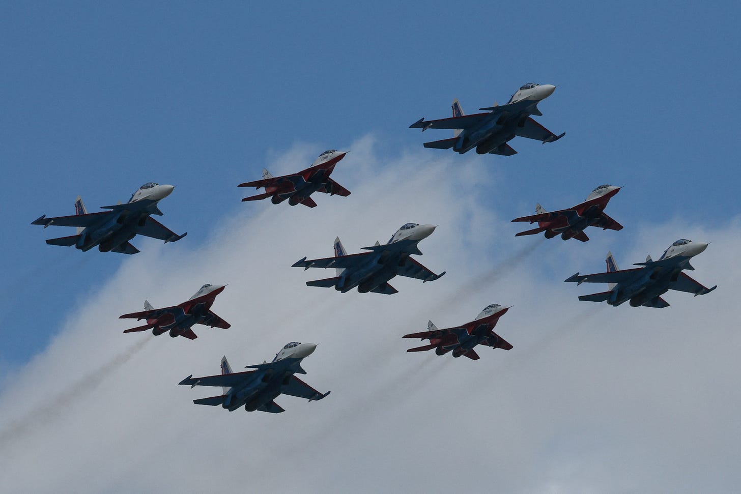 Russian Defence Ministry: Russian fighters did not violate Estonian  airspace | Reuters