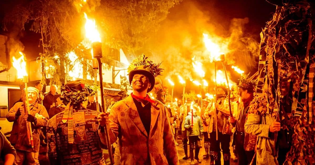 Wassailing traditions in the West Country - Wassailing Bristol Wassailing traditions in the West Country - Wassailing Bristol