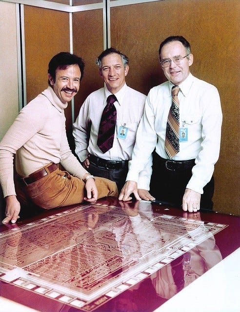 Andy Grove, Robert Noyce and Gordon Moore at Intel in 1978… | Flickr Andy Grove, Robert Noyce and Gordon Moore at Intel in 1978… | Flickr
