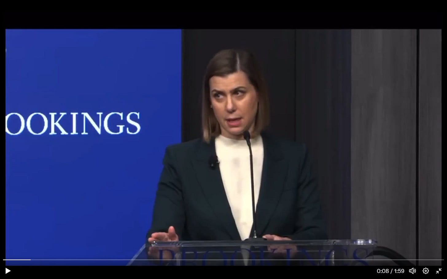 May be an image of one or more people, television, suit, newsroom and text that says 'OOKINGS OOKINGS 0:08 0:08/1:59 1:59 0:08/1:59小 ញា) 한'