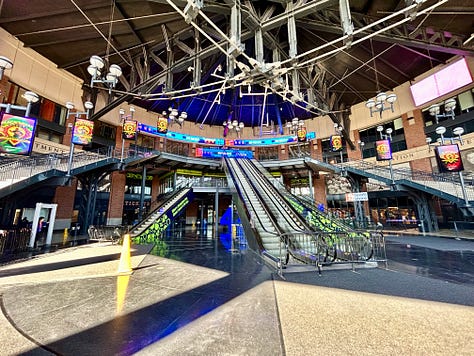 statue, memorbilia, rotunda