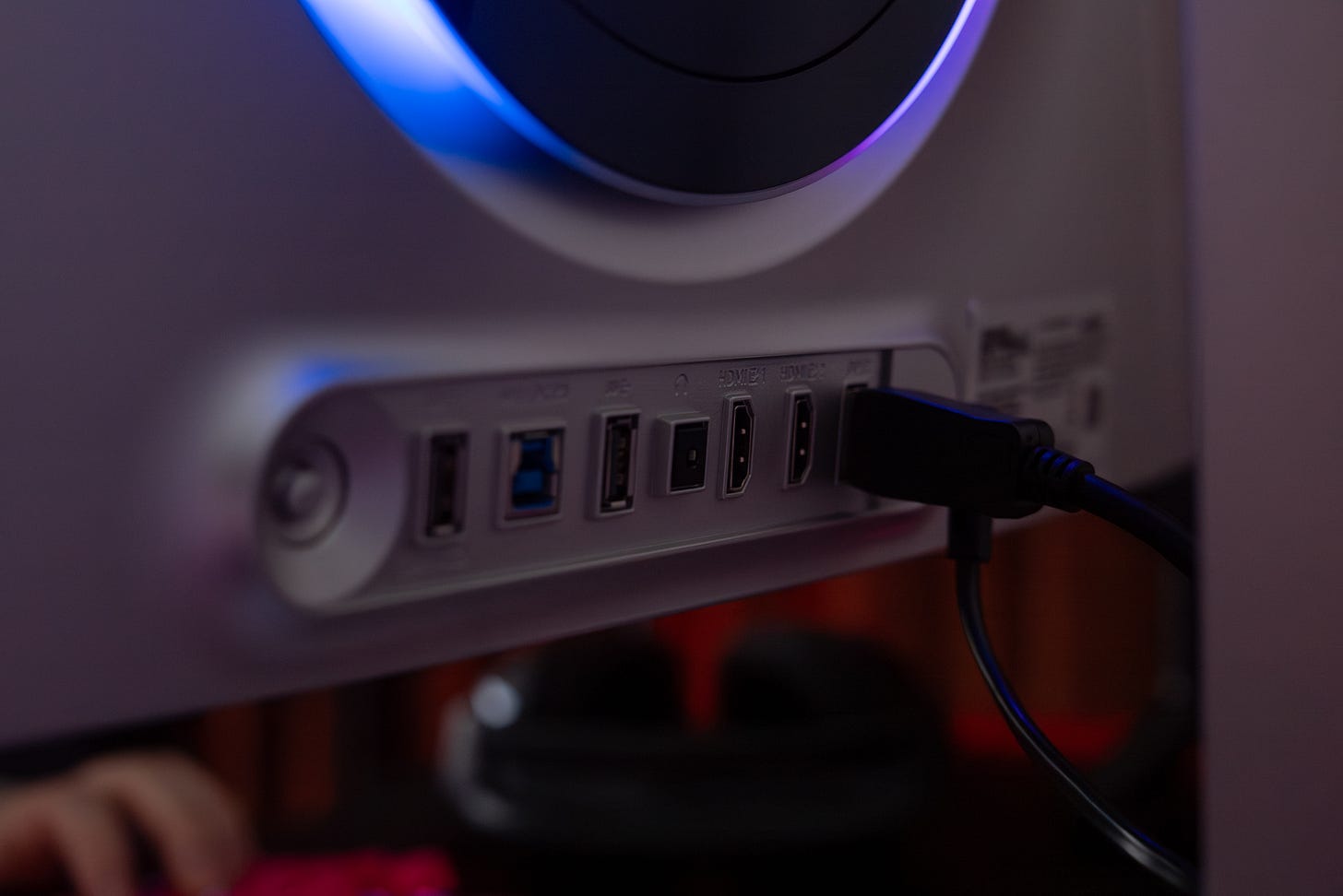 Samsung Odyssey G8 G81SF gaming monitor review