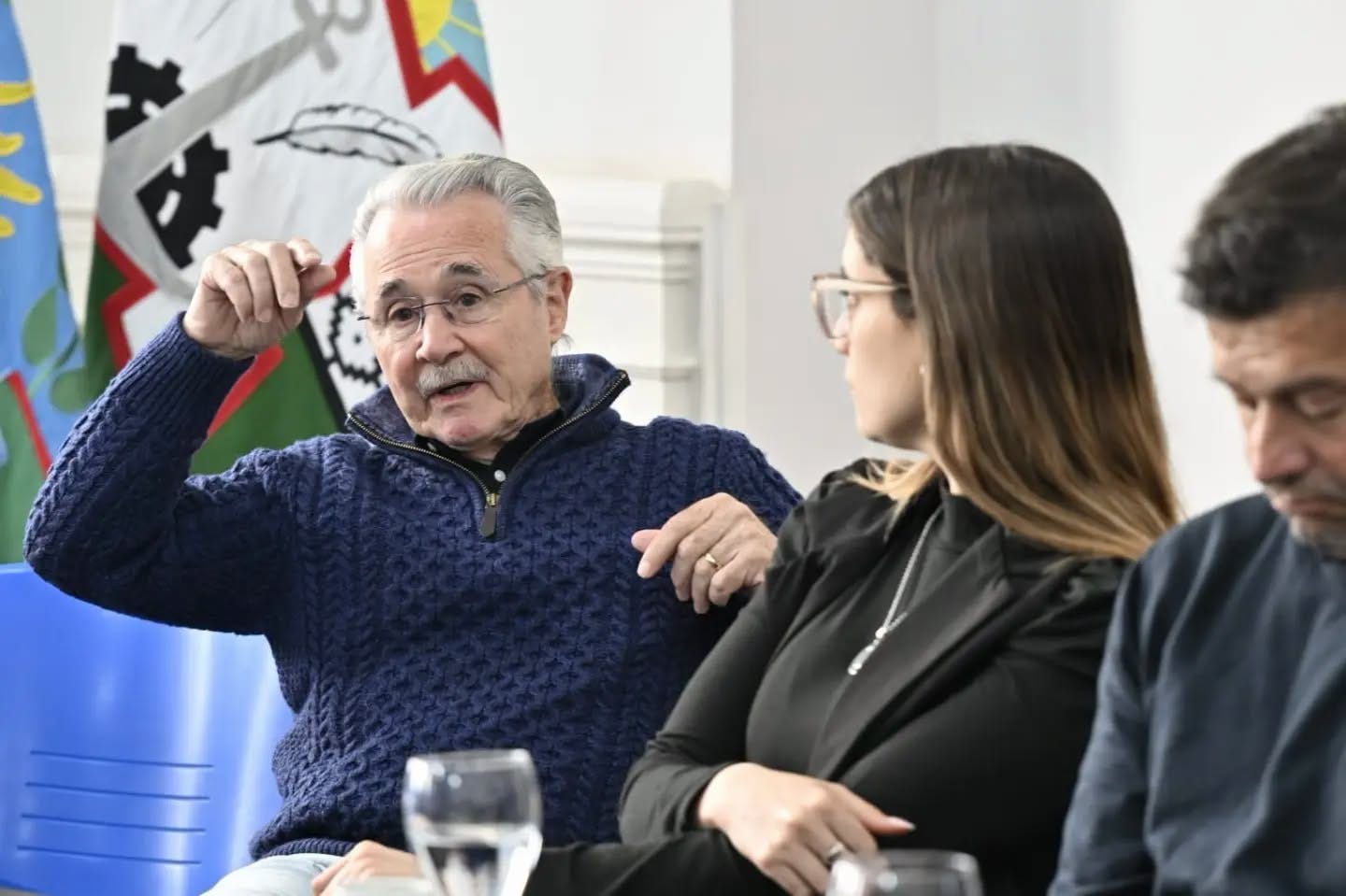 Puede ser una imagen de una o varias personas