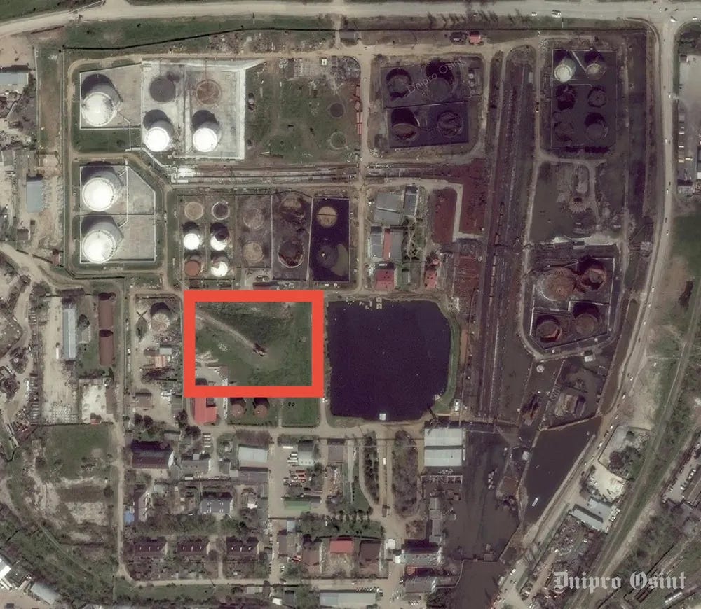 Pantsir Feodosia oil depot.jpg
