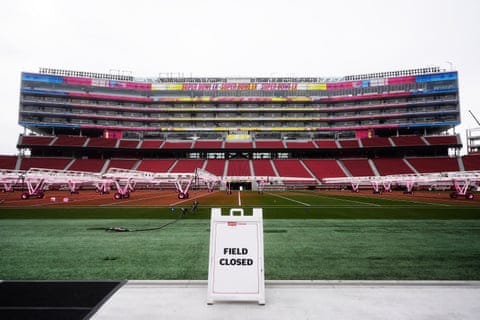 a sign reads 'field closed' at a football stadium