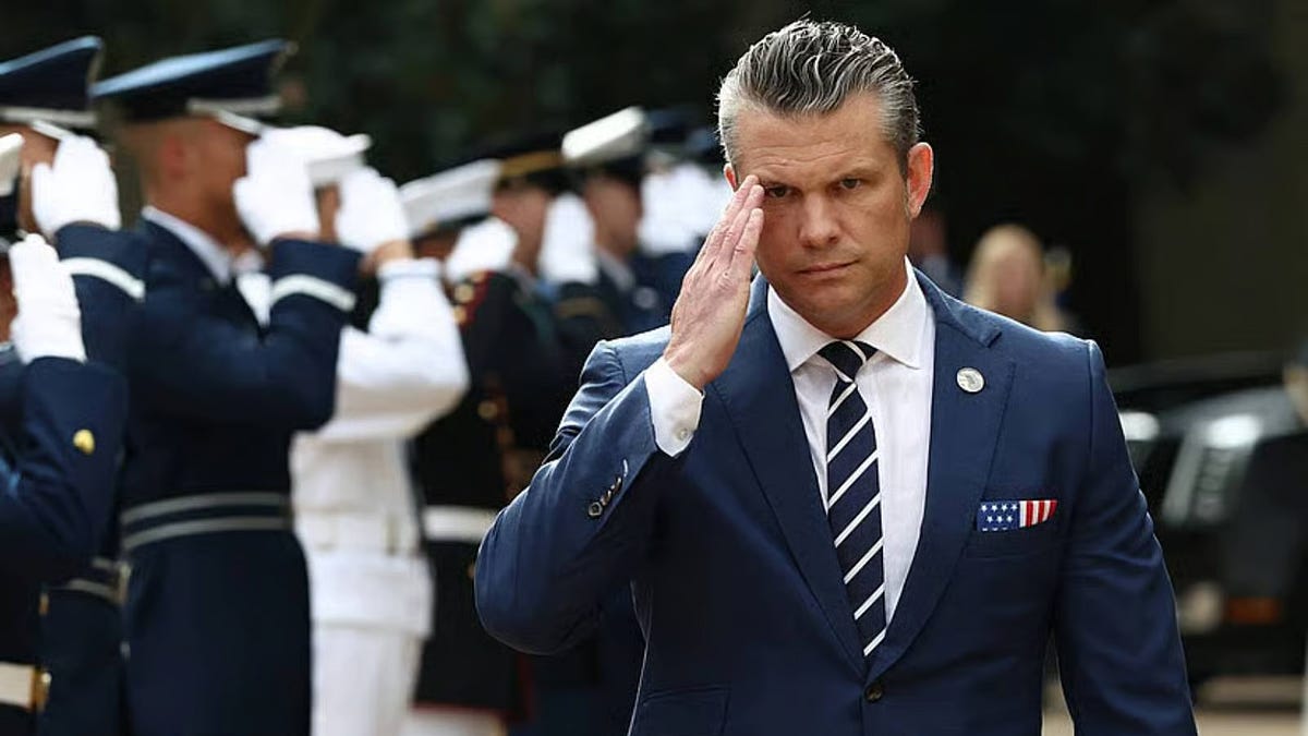 US Cozies Up to Cambodia