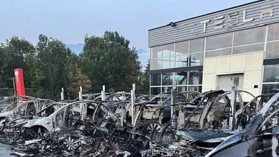 Photos shared online show Tesla cars destroyed in a fire in France(X/@michaelden25711)