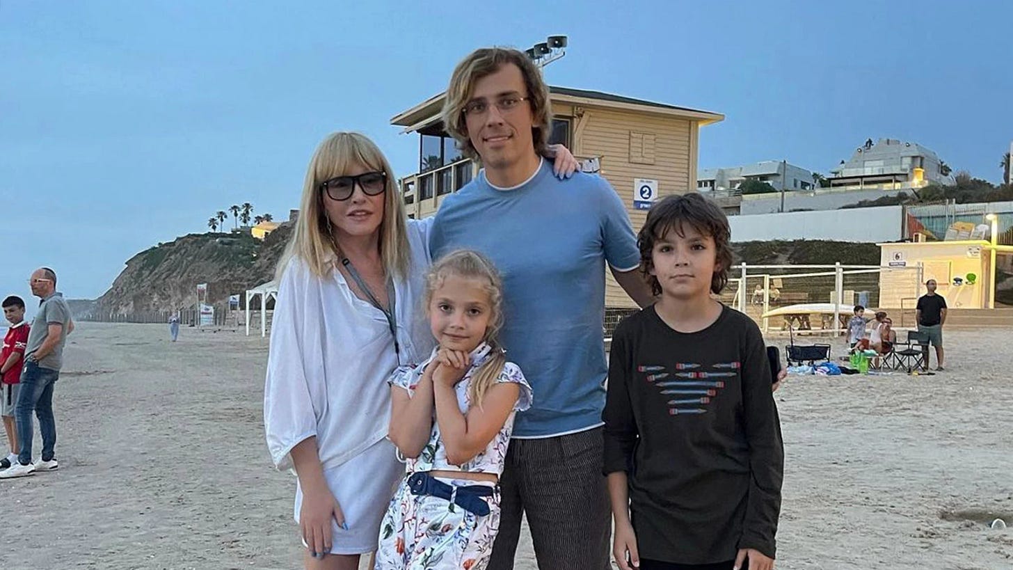 Галкин показал, как они с Пугачевой отметили 10-летие детей в Израиле | РБК  Life