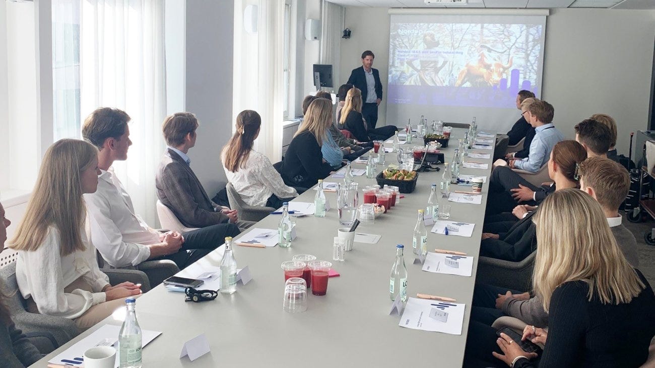 What a thrill to onboard 21 first year analysts - it could be you ... What a thrill to onboard 21 first year analysts - it could be you ...