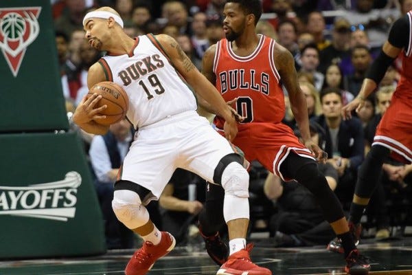 milawaukee bucks beat bulls game 4 nba 2015 milawaukee bucks beat bulls game 4 nba 2015