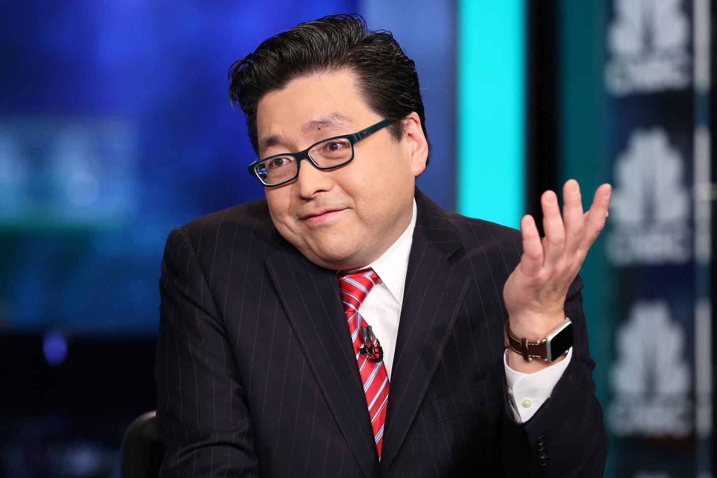Fundstrat's Tom Lee says he's a buyer of the bitcoin pullback