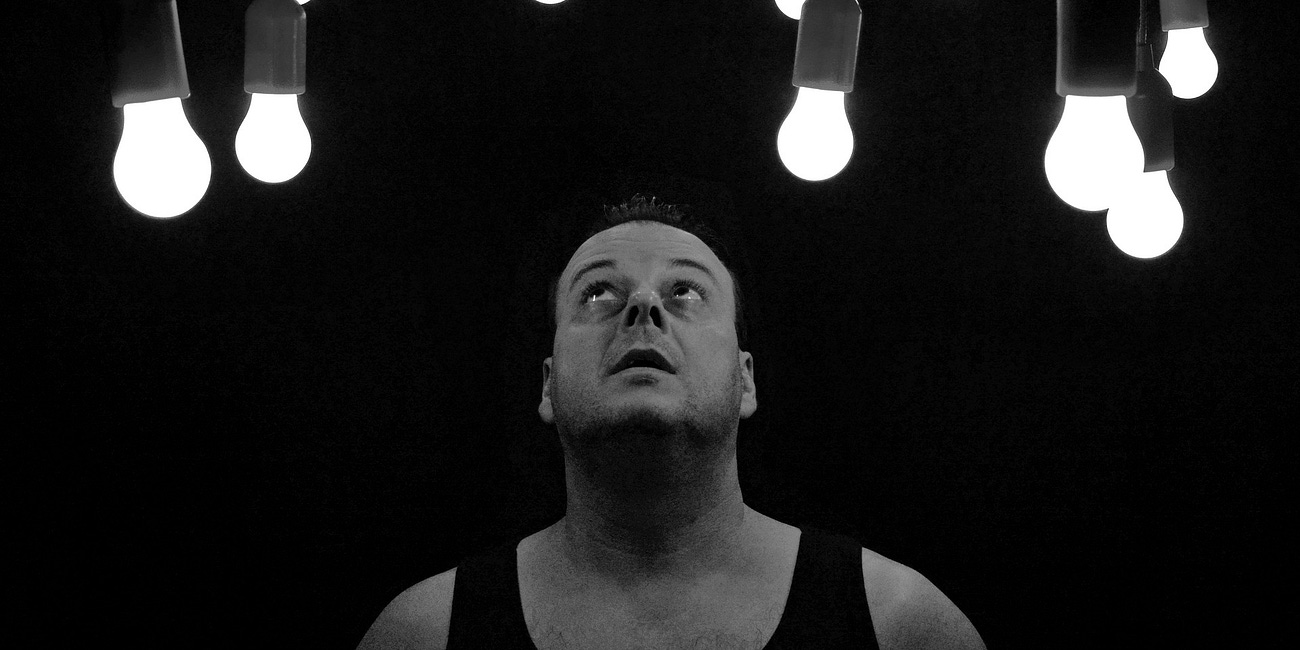 đ 3 Characteristics of a True Political Awakening