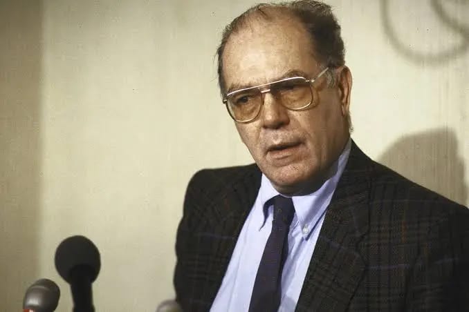 Lyndon LaRouche, Conspiracy Theorist Who Led ‘Cult,’ Dies at 96