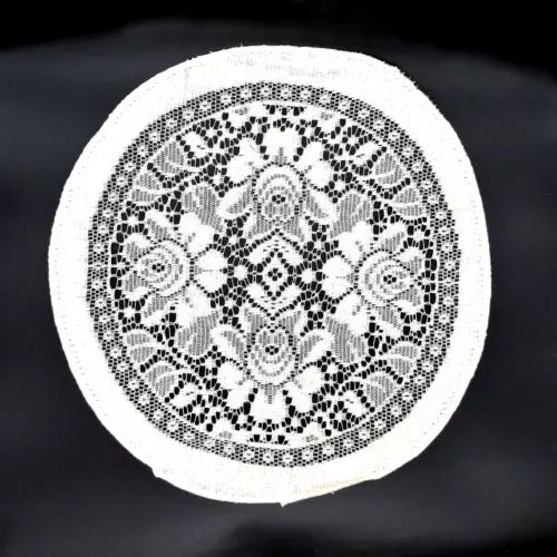 1 Dozen (12) Vintage Ivory Scranton Lace Co. 12" Round Cotton Lace Doilies NOS! - Picture 1 of 11