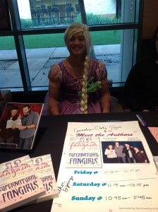 Osric at the Fangasm table!