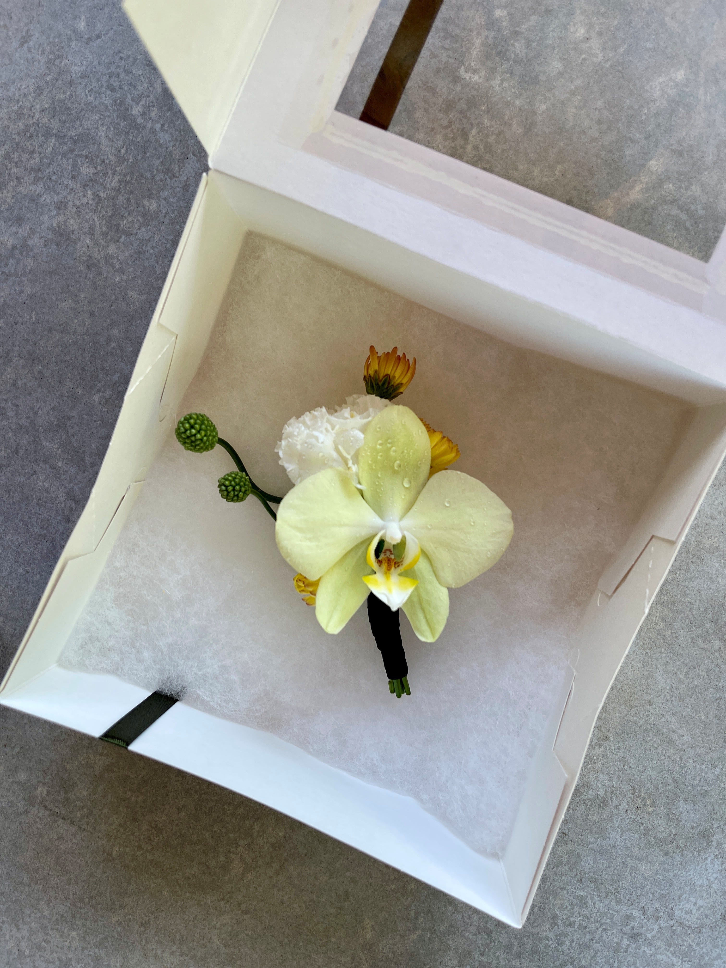 Rectangular Buttonhole Easy How-to #3: Make a Professional Buttonhole - Two Ways