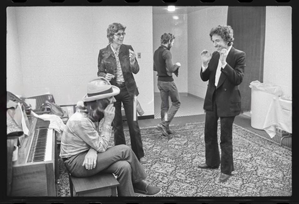 The Band's Role on Tour '74 (by Annie Burkhart)