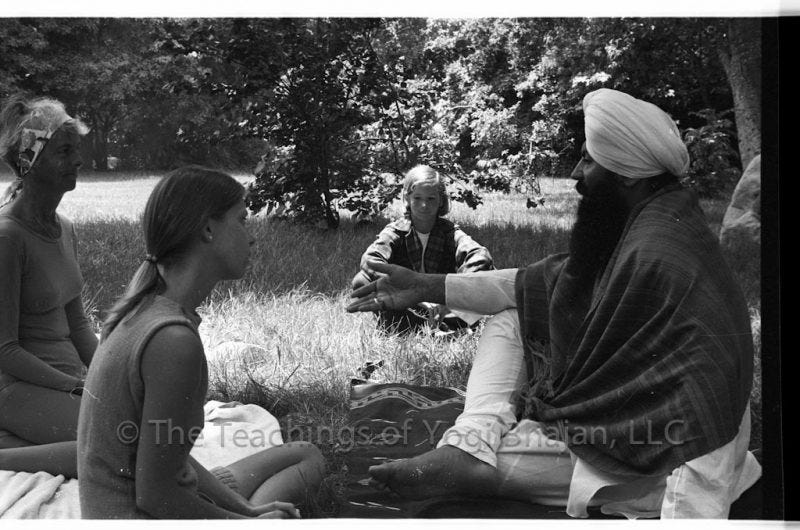 Yogi Bhajan talking to students