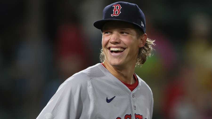 Connelly Early gets win in MLB debut with Boston Red Sox