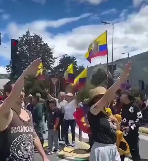 @lamiraecuador's video Tweet