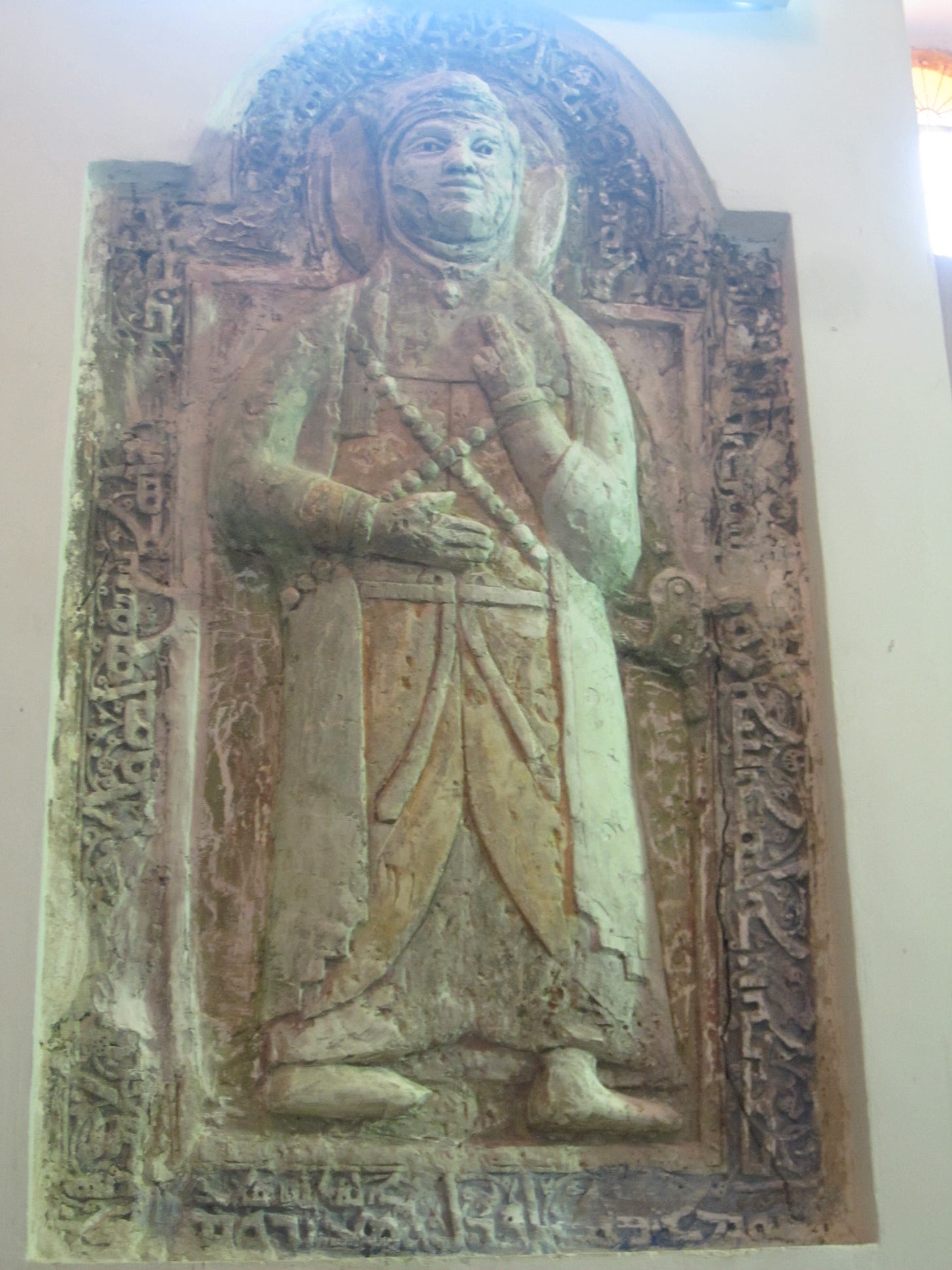 statue mar behnam iraq. statue mar behnam iraq.