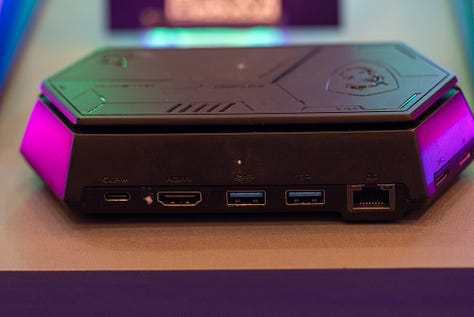 MSI Claw ThunderBolt 4 dock
