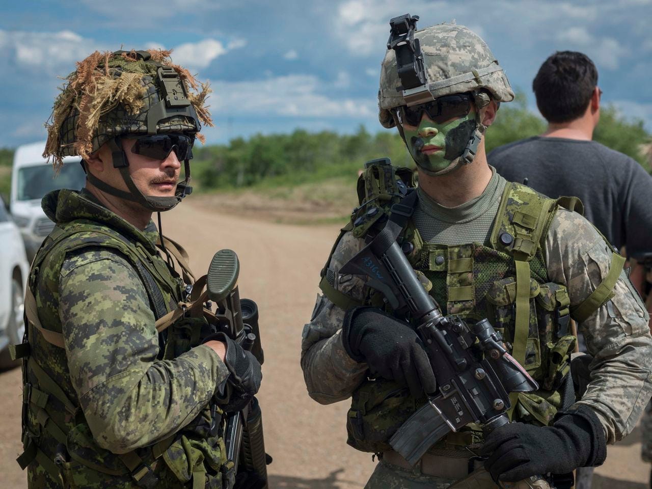 Photos: U.S. troops join with Canadian soldiers at Exercise Maple Resolve | Ottawa Citizen Photos: U.S. troops join with Canadian soldiers at Exercise Maple Resolve | Ottawa Citizen