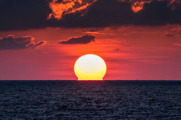 beautiful sunset above the sea - sunset over water stock pictures, royalty-free photos & images beautiful sunset above the sea - sunset over water stock pictures, royalty-free photos & images