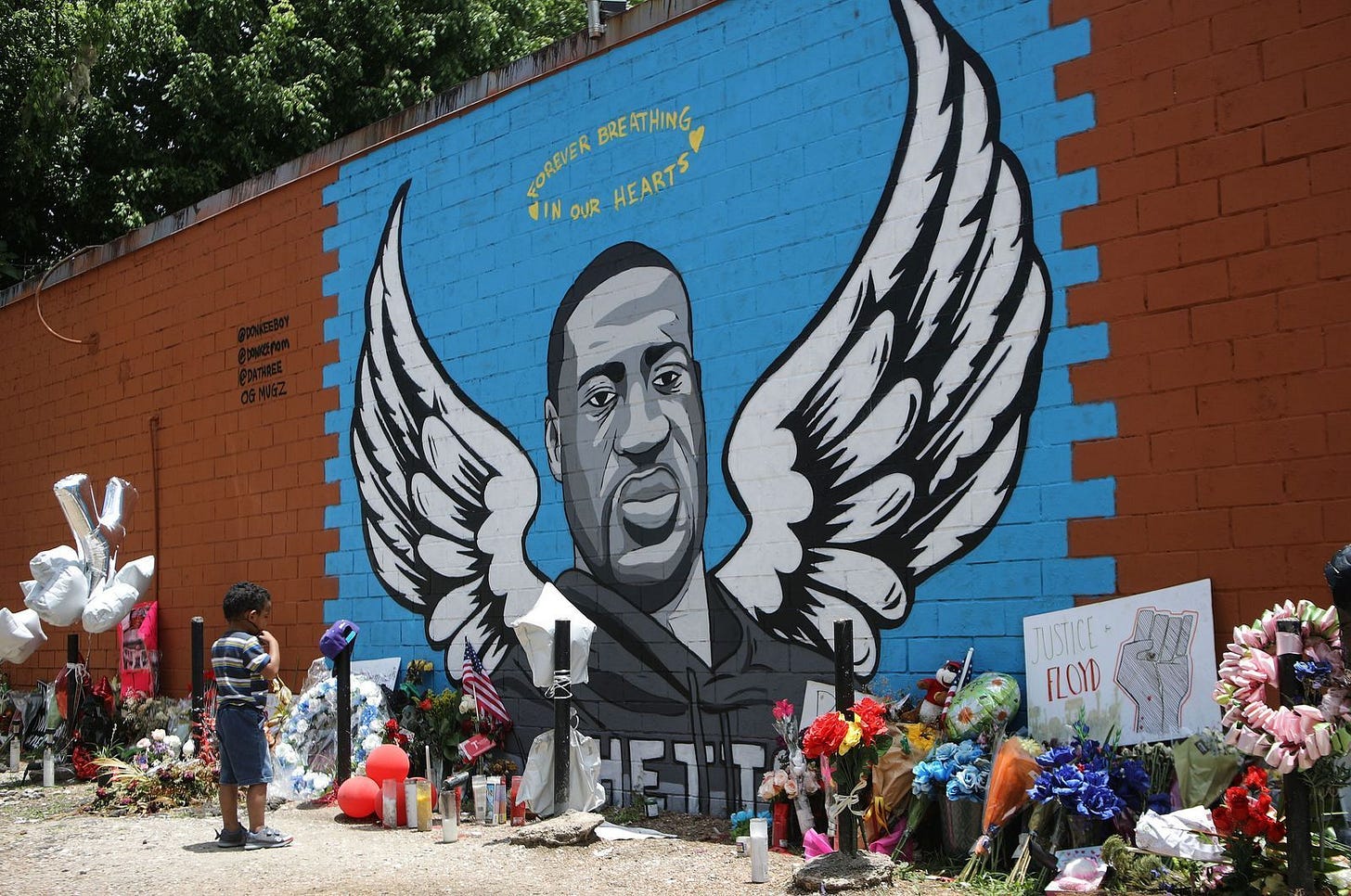 PHOTO GALLERY: Murals in George Floyd's old Houston neighborhood | KABB
