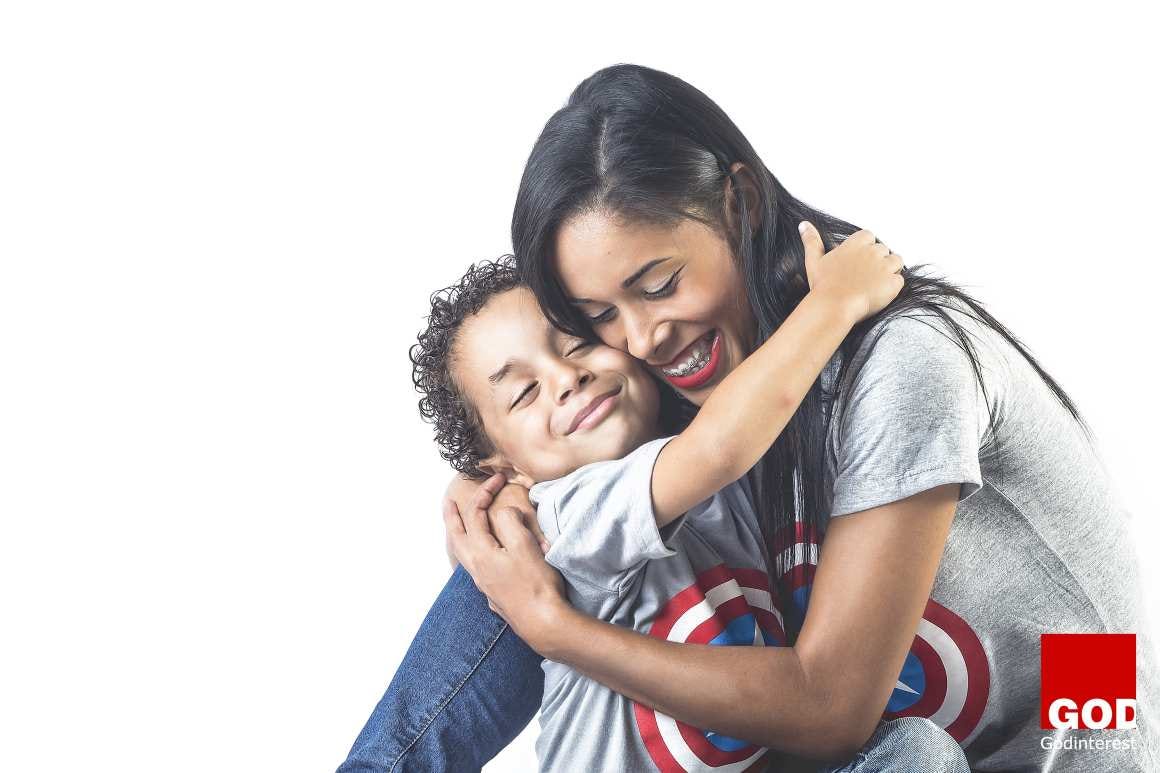 What Is Family Worship and Why Is It Important?