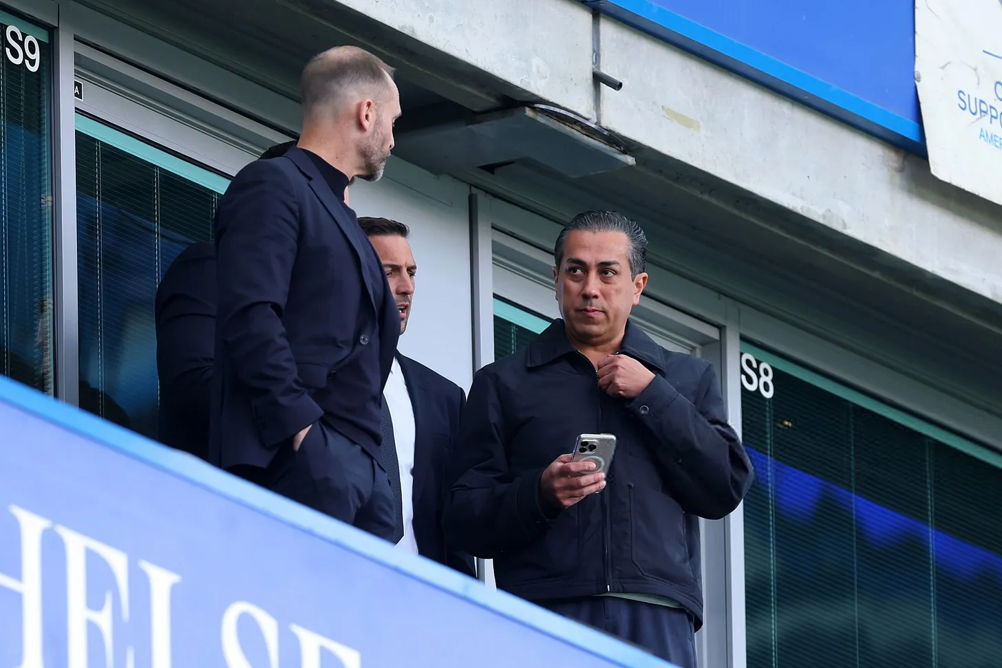 9244e741-3aad-4818-8a7d-53027b95e9a9_375