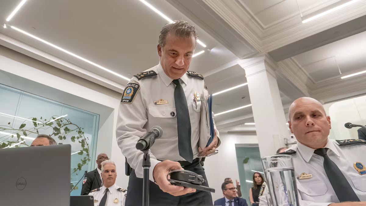 Deux crises, une même urgence : des réponses réclamées à Montréal et en Colombie Deux crises, une même urgence : des réponses réclamées à Montréal et en Colombie